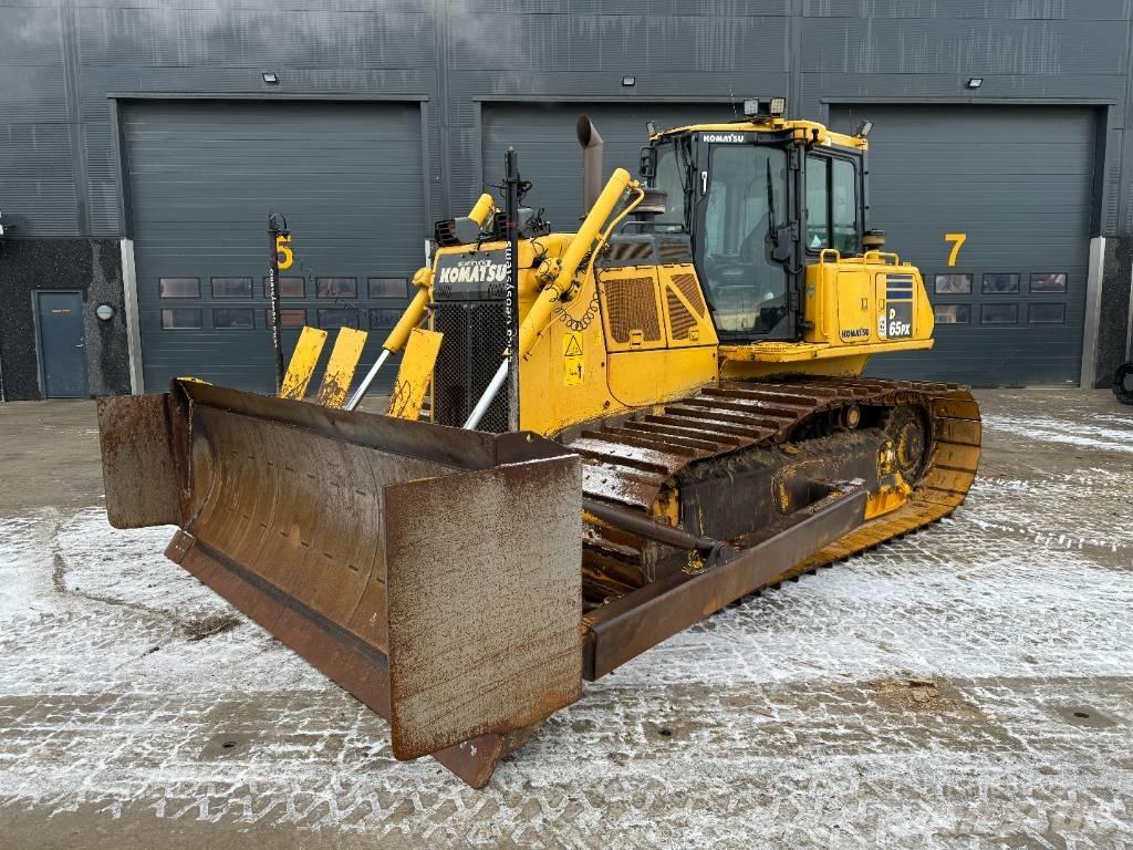 Komatsu D65PX-18 履帶推土機