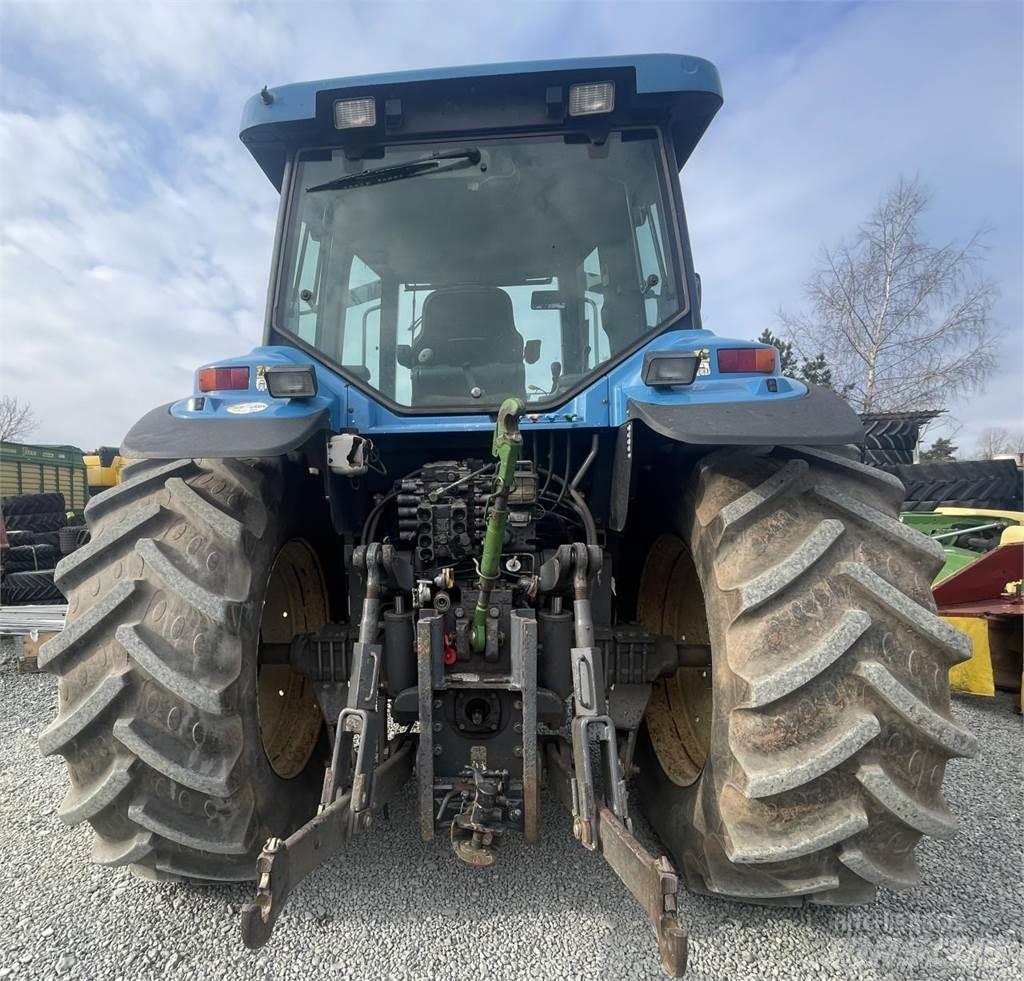 New Holland 8670 曳引機