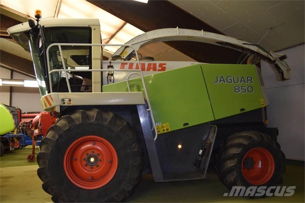 CLAAS Jaguar 850 自走式飼料採集機