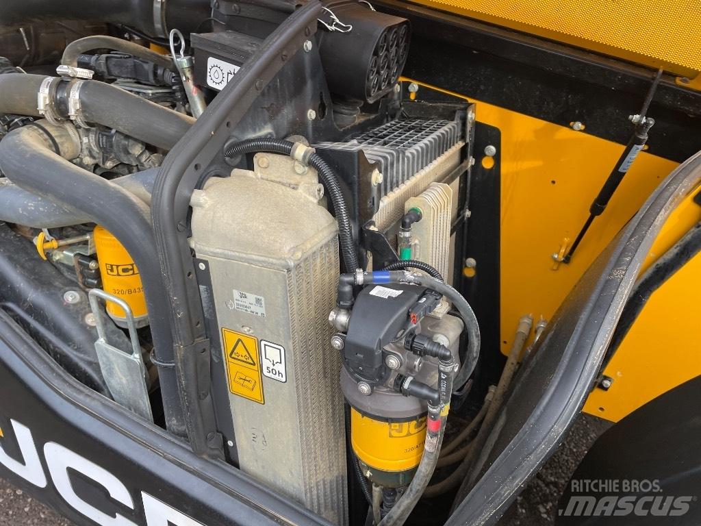 JCB 533-105 伸縮臂操作車