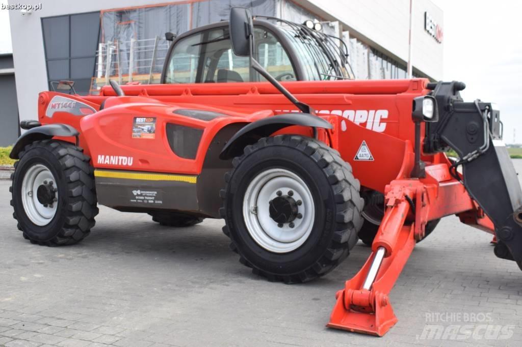 Manitou MT 1440 伸縮臂操作車