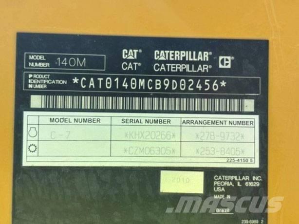 CAT 140 M 平土機