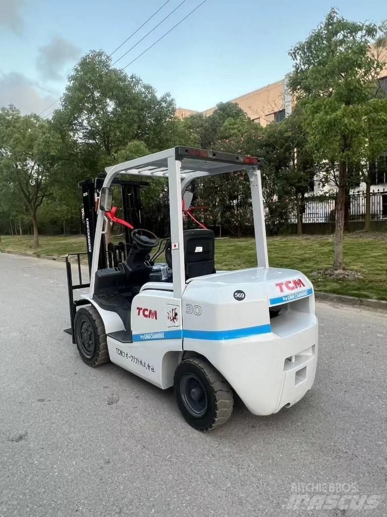 TCM fd30 柴油卡車