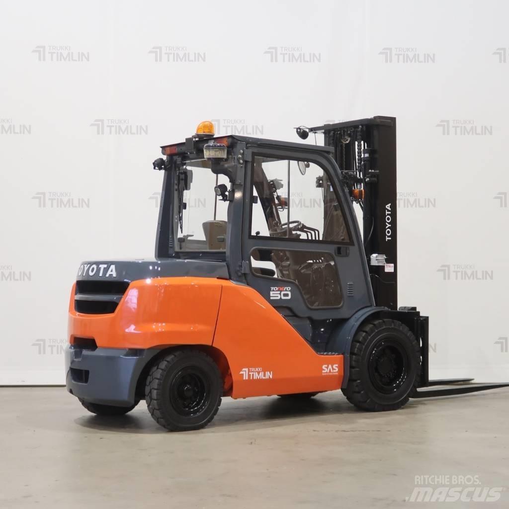 Toyota 40-8FD50N 柴油卡車