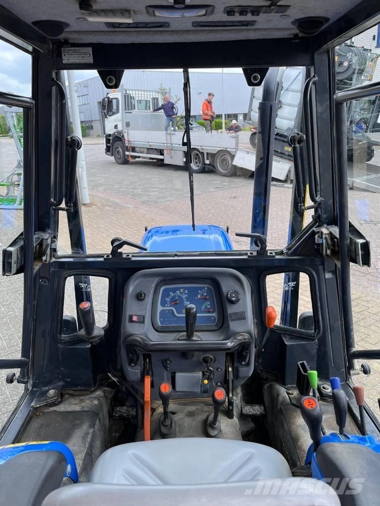 New Holland TK 4030f 曳引機