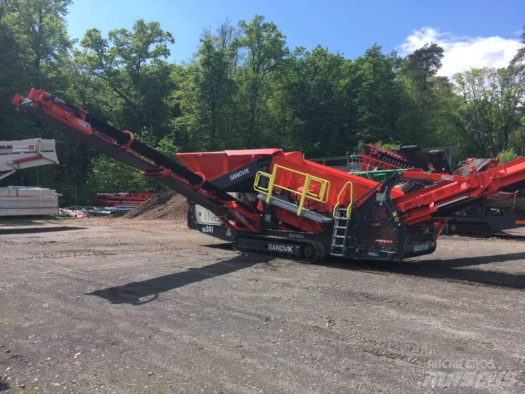 Sandvik QE 241 篩分機