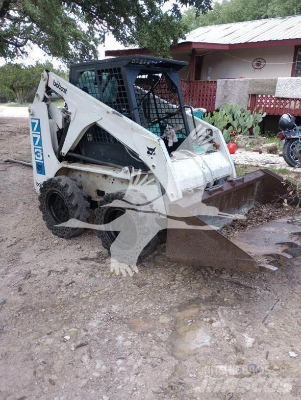 Bobcat 773 滑移轉向裝載機