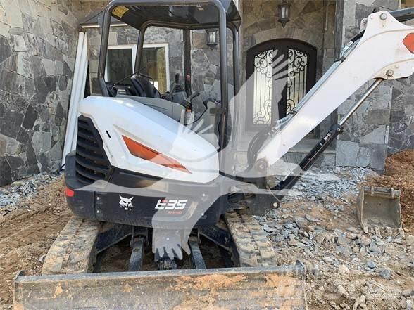 Bobcat E35 小型挖土機/掘鑿機<7t(小型挖掘機)