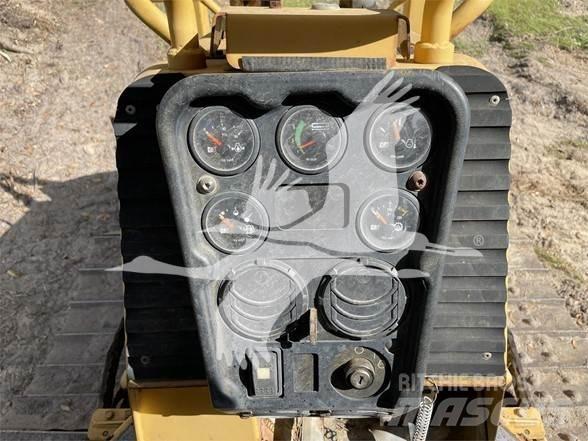 CAT D3G XL 履帶推土機