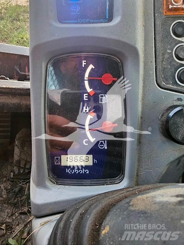 Kubota SVL95-2 滑移轉向裝載機