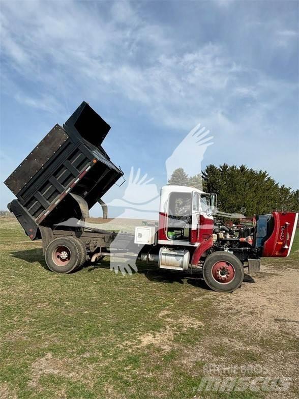 Peterbilt 357 傾卸式卡車