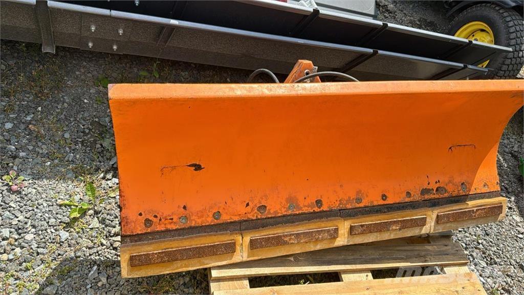 John Deere 3720 小型曳引機