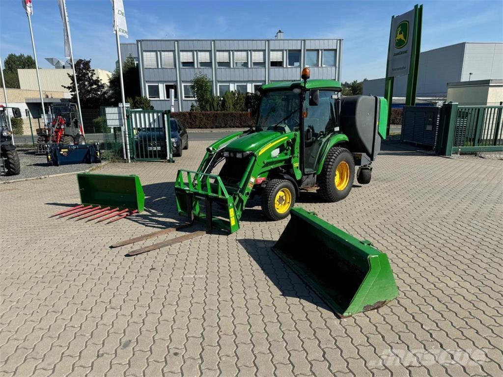 John Deere 3720 小型曳引機