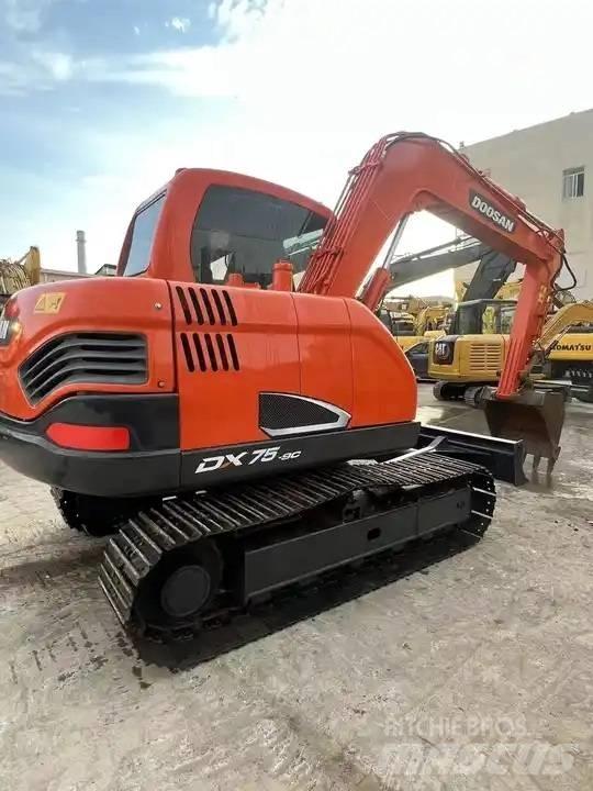 Doosan DX75-9C 中型挖土機/掘鑿機/挖掘機 7t-12t