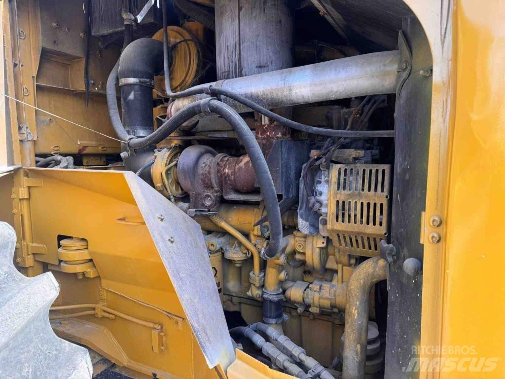 CAT RM 300 瀝青再生設備