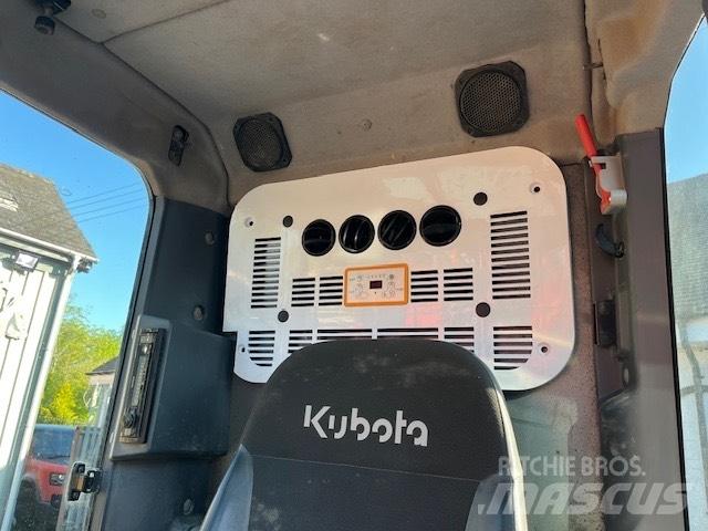 Kubota U 48-4 小型挖土機/掘鑿機<7t(小型挖掘機)