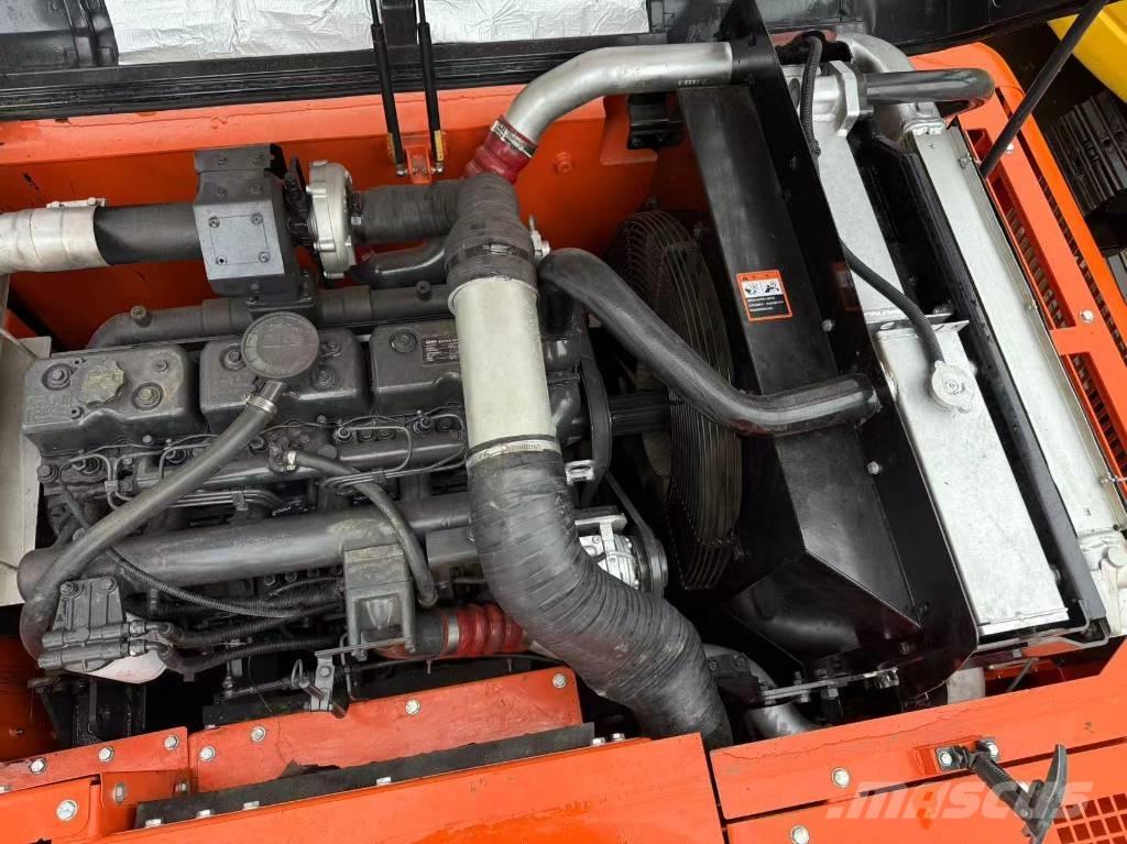 Doosan DX 225 履帶式 挖土機/掘鑿機/挖掘機