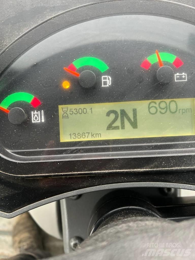 CAT 906 M 輪胎式裝載機