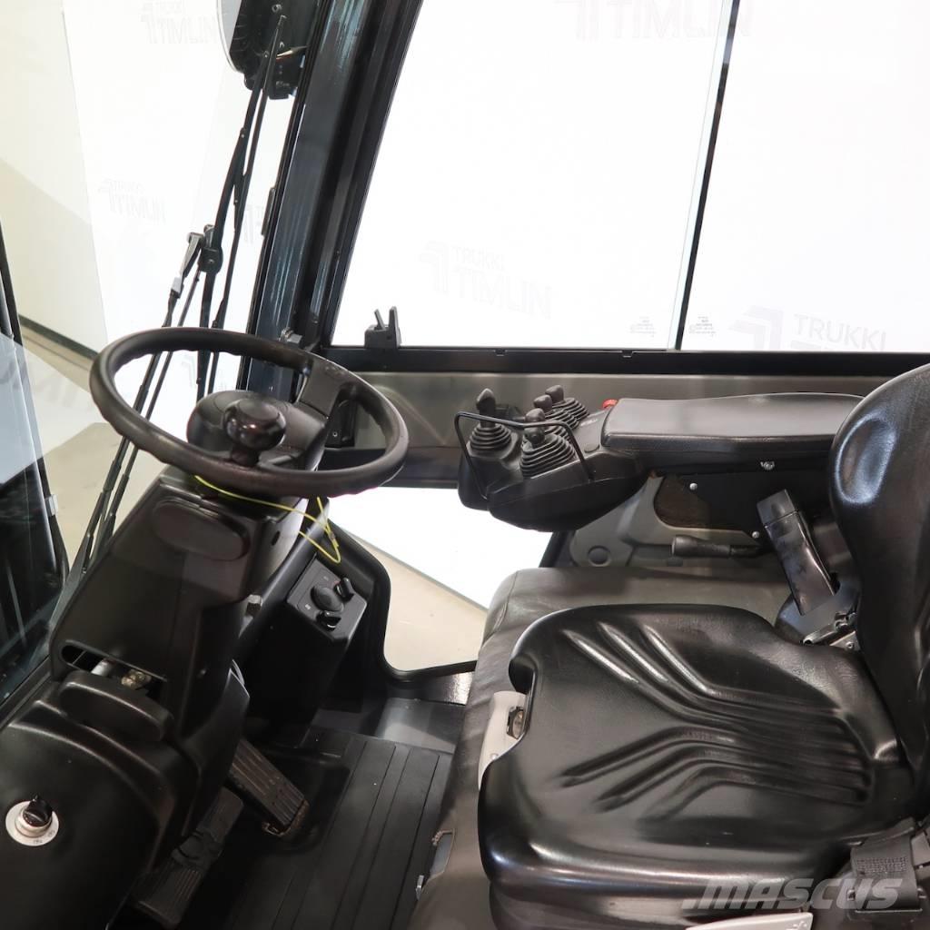 Toyota 8FBMKT30 電動堆高機