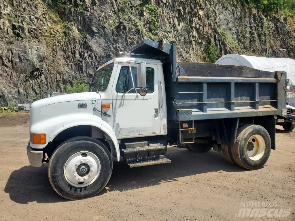 International 4990 傾卸式卡車
