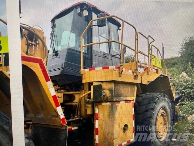 CAT 988 H 輪胎式裝載機