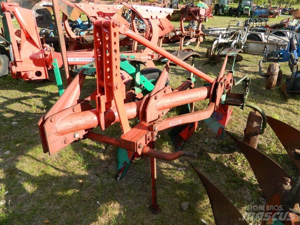 Kverneland 3 傳統犁