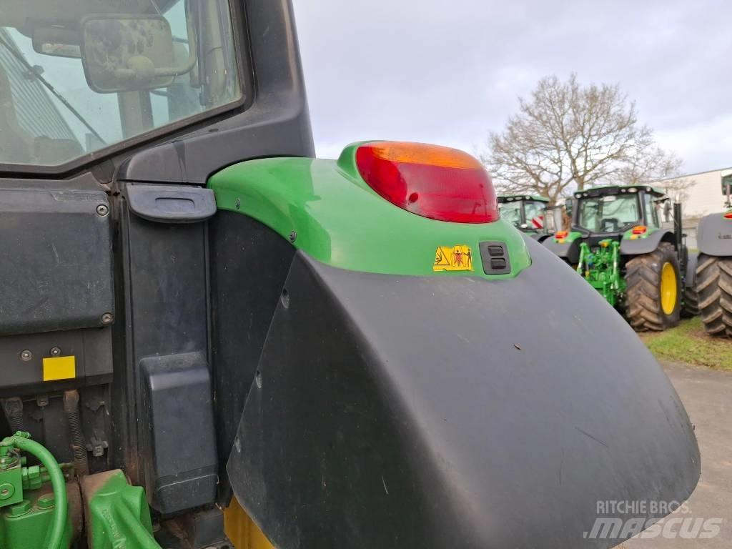 John Deere 6110M 曳引機