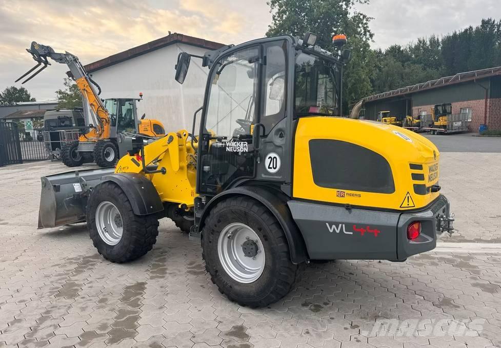 Wacker Neuson WL 44 輪胎式裝載機
