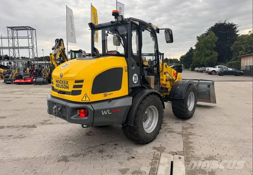 Wacker Neuson WL 44 輪胎式裝載機