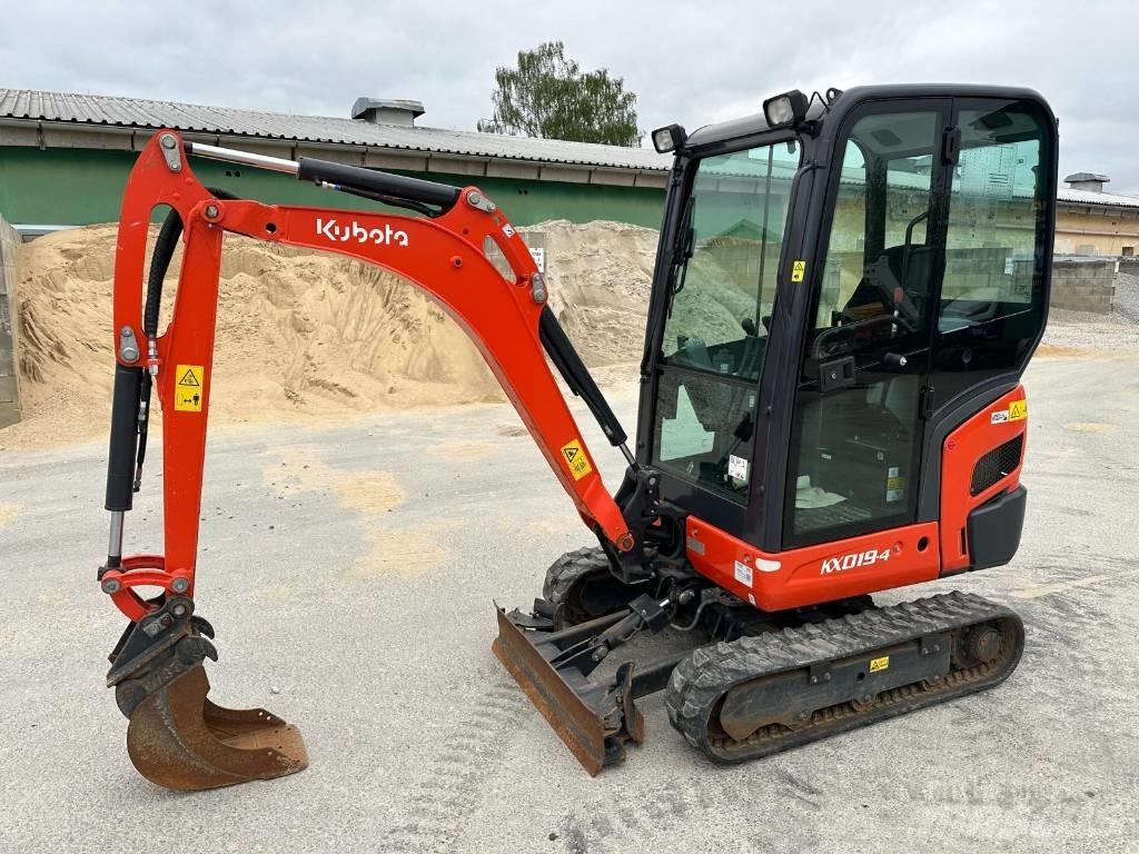 Kubota KX 019-4 小型挖土機/掘鑿機<7t(小型挖掘機)