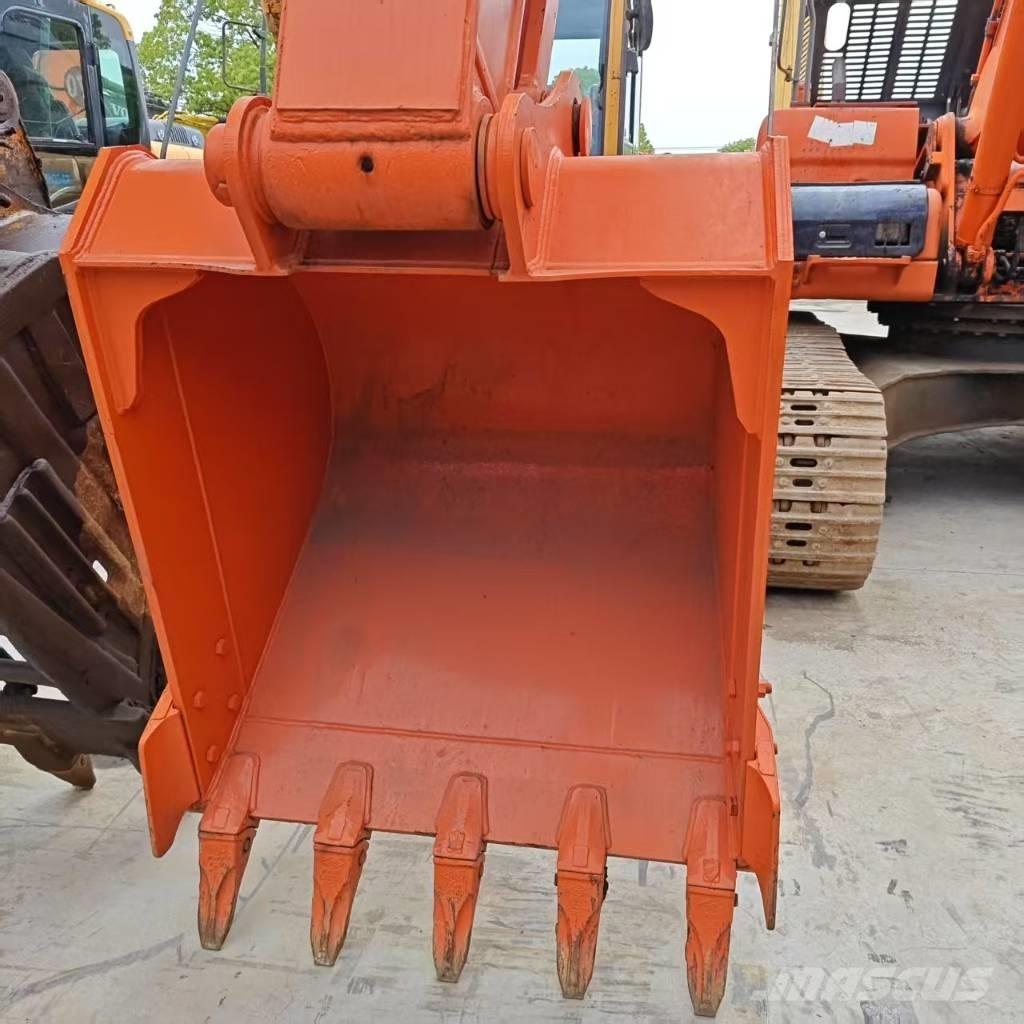 Hitachi ZX 210 履帶式 挖土機/掘鑿機/挖掘機