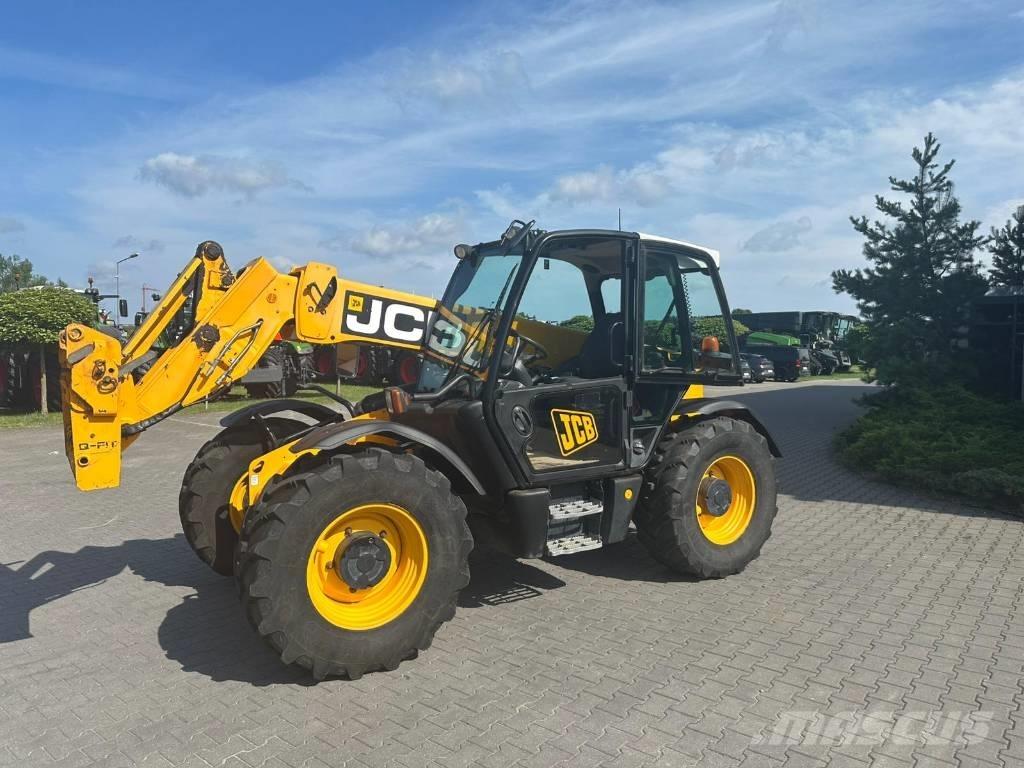 JCB 536-60 Agri Plus 伸縮臂操作車