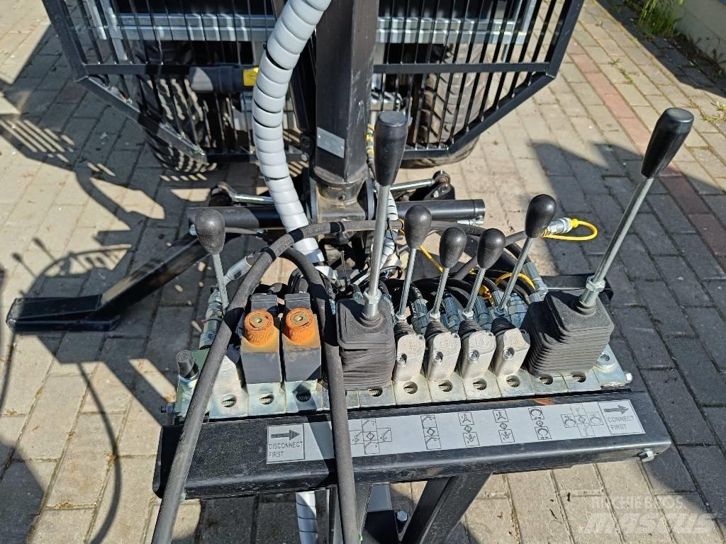 John Deere 3038 E 曳引機