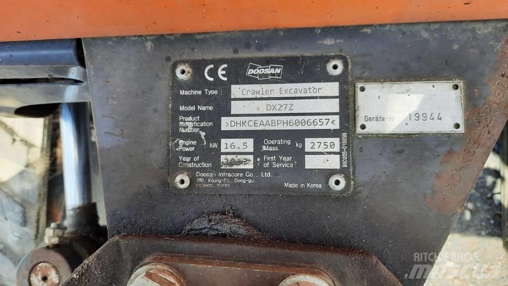 Doosan DX 27 Z 小型挖土機/掘鑿機<7t(小型挖掘機)
