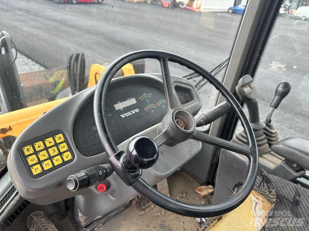 Volvo L45B 4X4 /245 小型裝載機