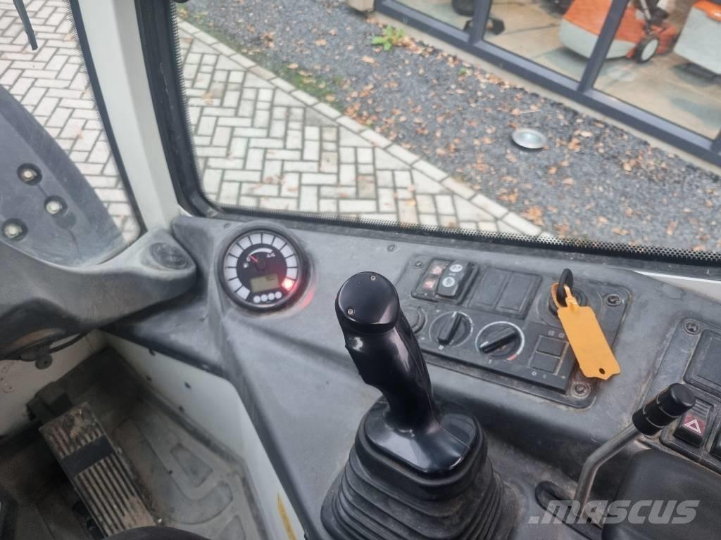 Liebherr l506c 輪胎式裝載機