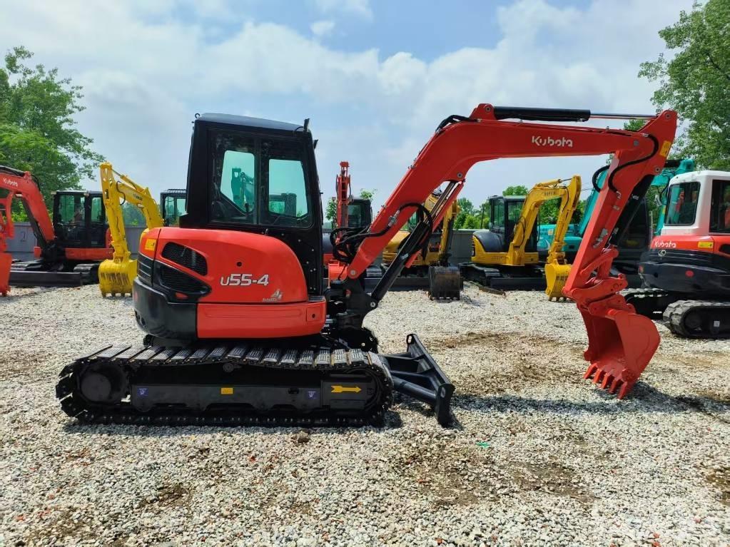 Kubota U 55-4 小型挖土機/掘鑿機<7t(小型挖掘機)