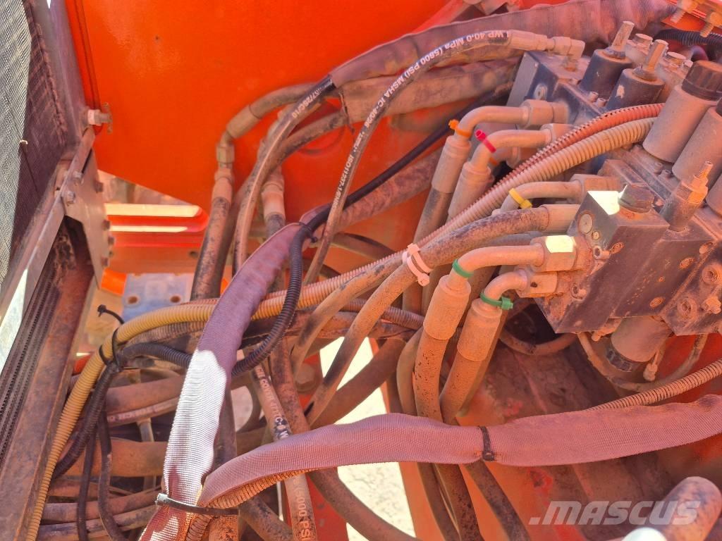 Xtreme XR1055 伸縮臂操作車