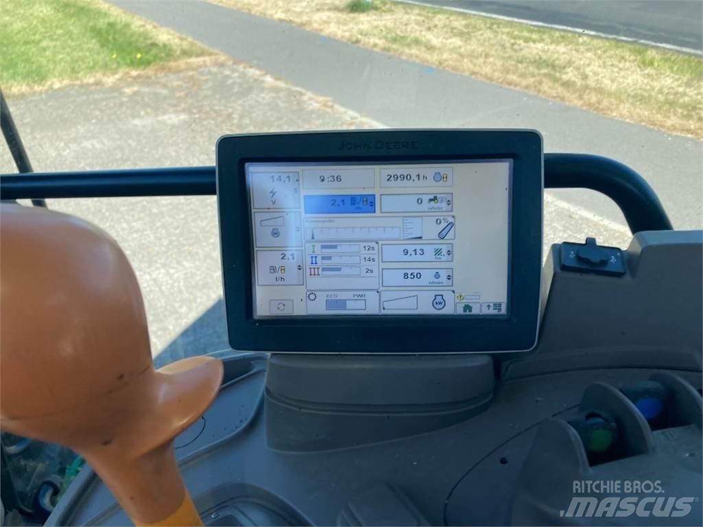 John Deere 6.105 曳引機
