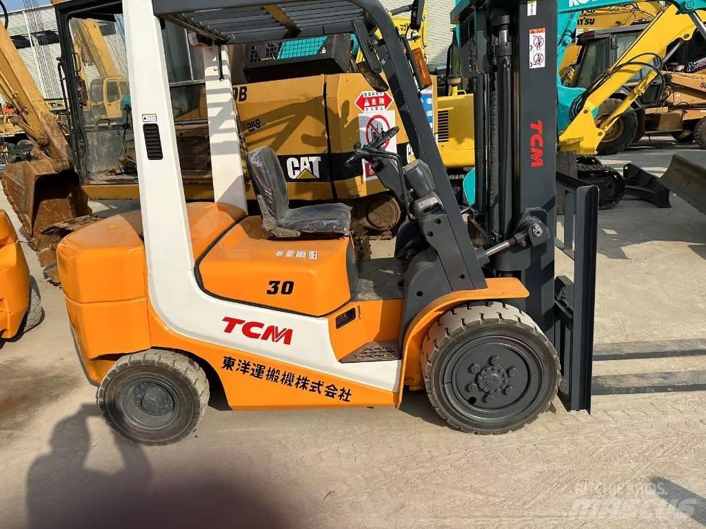 TCM FD30T6 柴油卡車