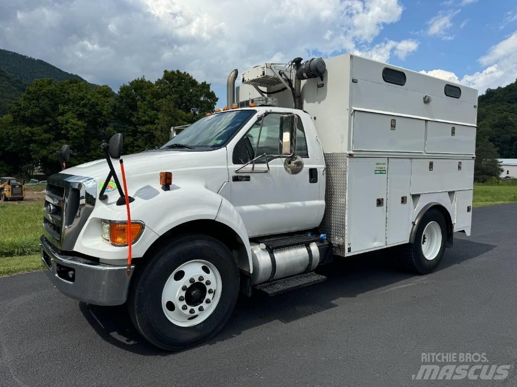 Ford F 650 皮卡.傳統半斗卡車/側卸板