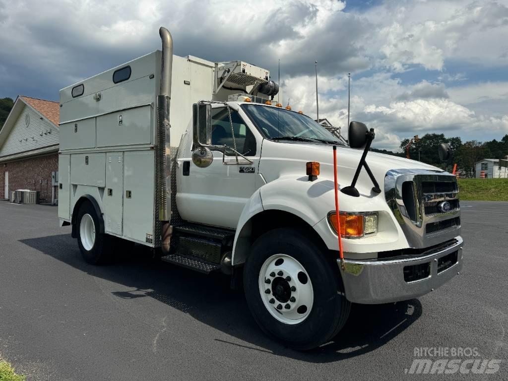 Ford F 650 皮卡.傳統半斗卡車/側卸板