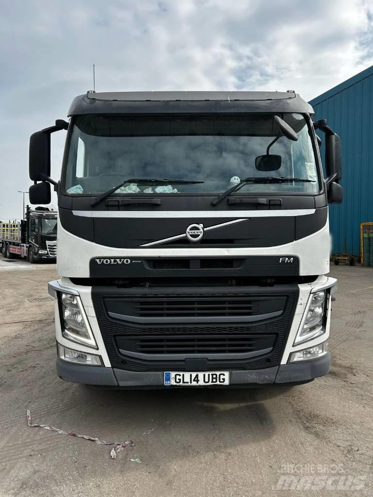 Volvo FM 330 平板式/側卸式卡車