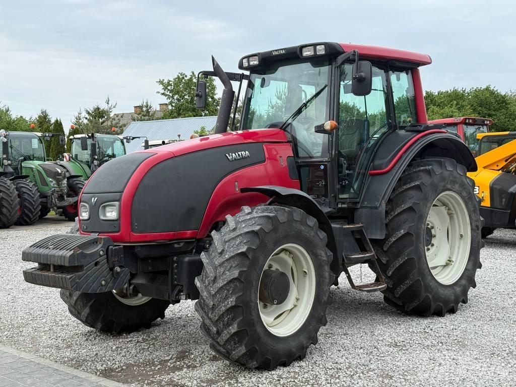 Valtra T 161 曳引機