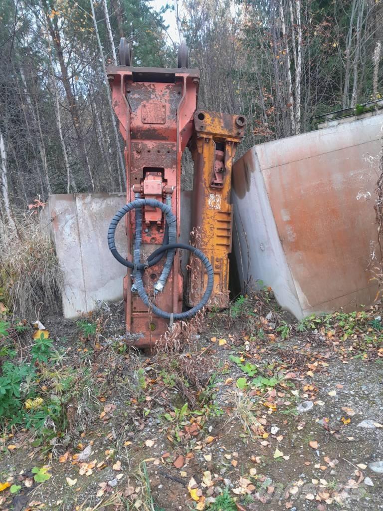 NPK E-216B 鐵鎚/碎石機