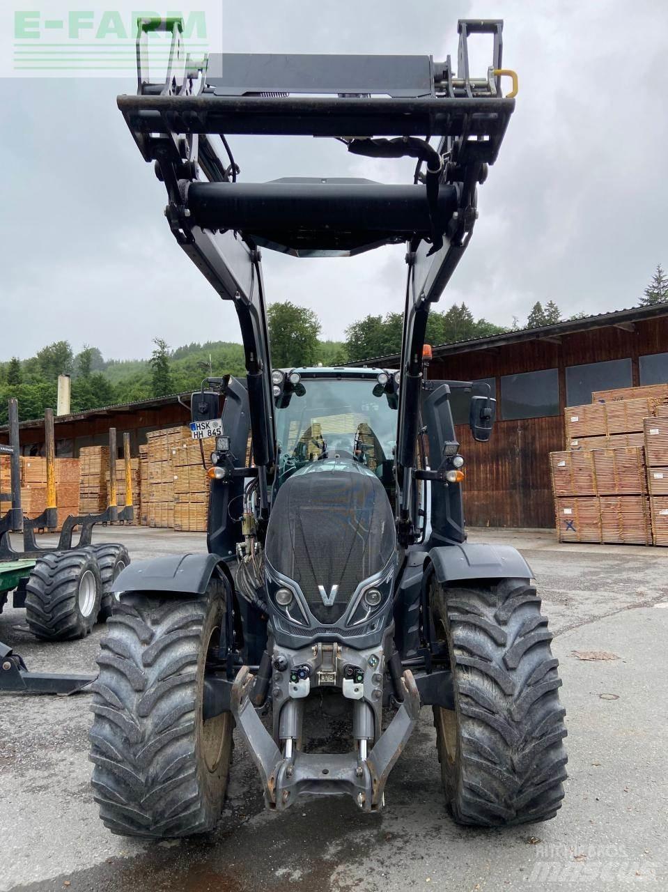 Valtra T254S 曳引機