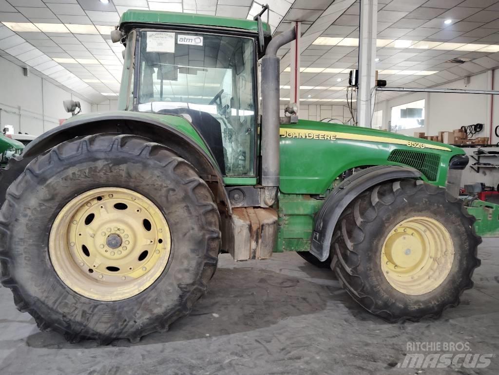 John Deere 8520 曳引機