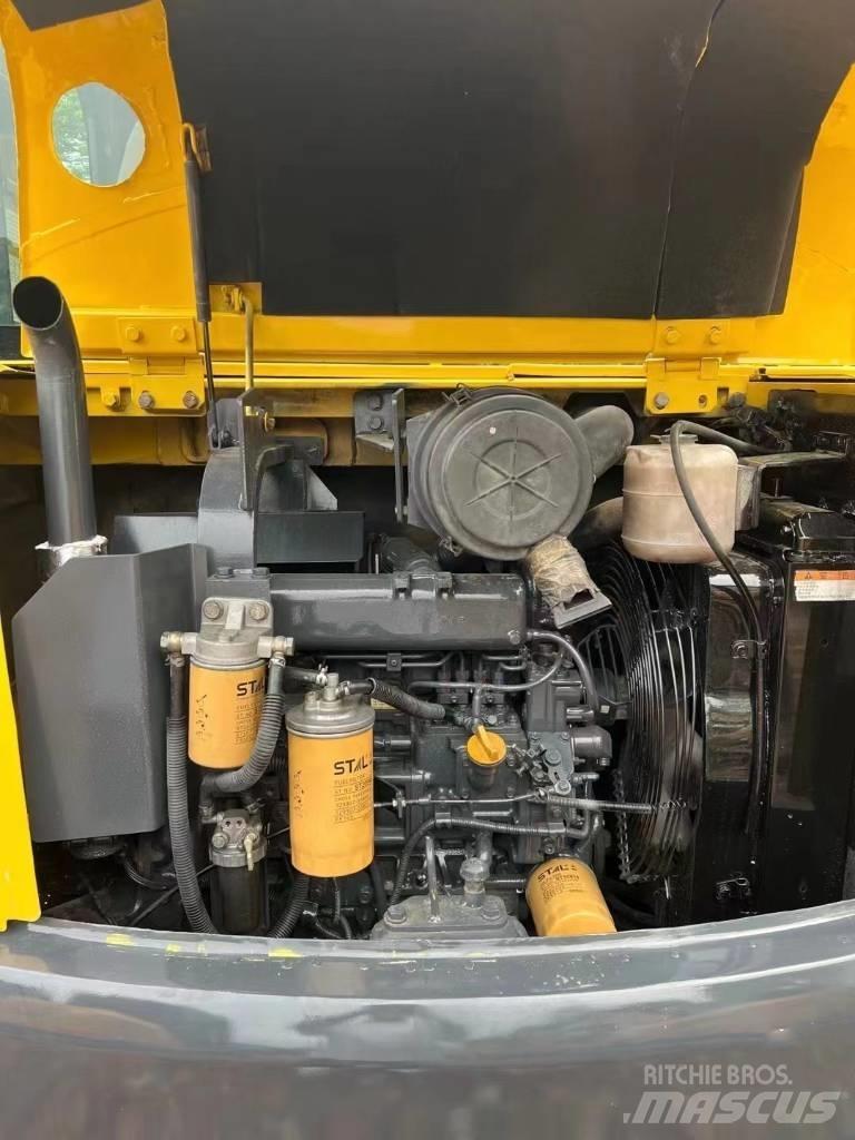 Komatsu PC 56-7 小型挖土機/掘鑿機<7t(小型挖掘機)