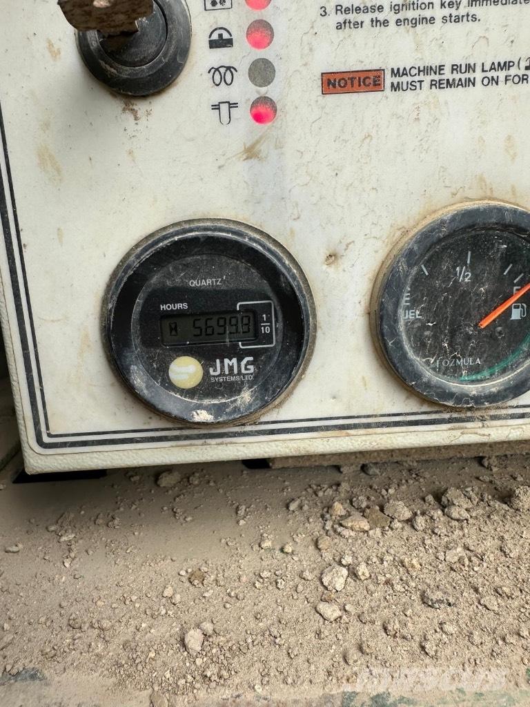 McCloskey R105 篩分機