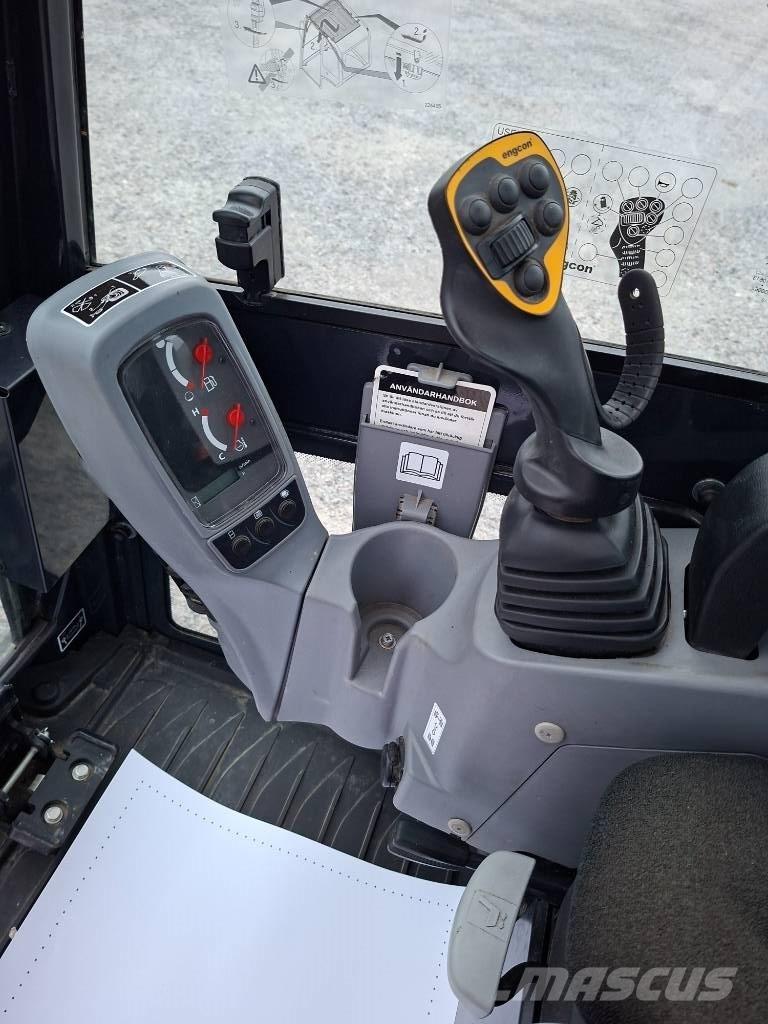 Kubota KX019-4 小型挖土機/掘鑿機<7t(小型挖掘機)